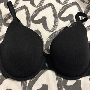 Victoria’s Secret Bra 38D